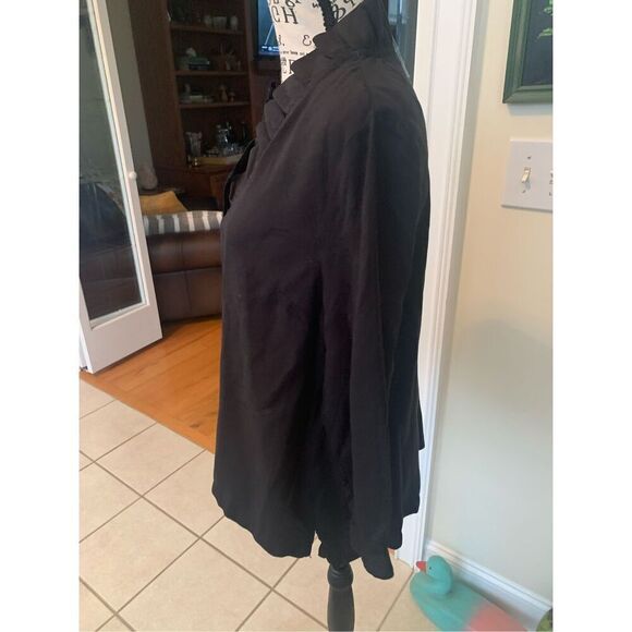 NWT Crown & Ivy Women's 3/4 Sleeve Ruffle Neck Top - Picture 4 of 10